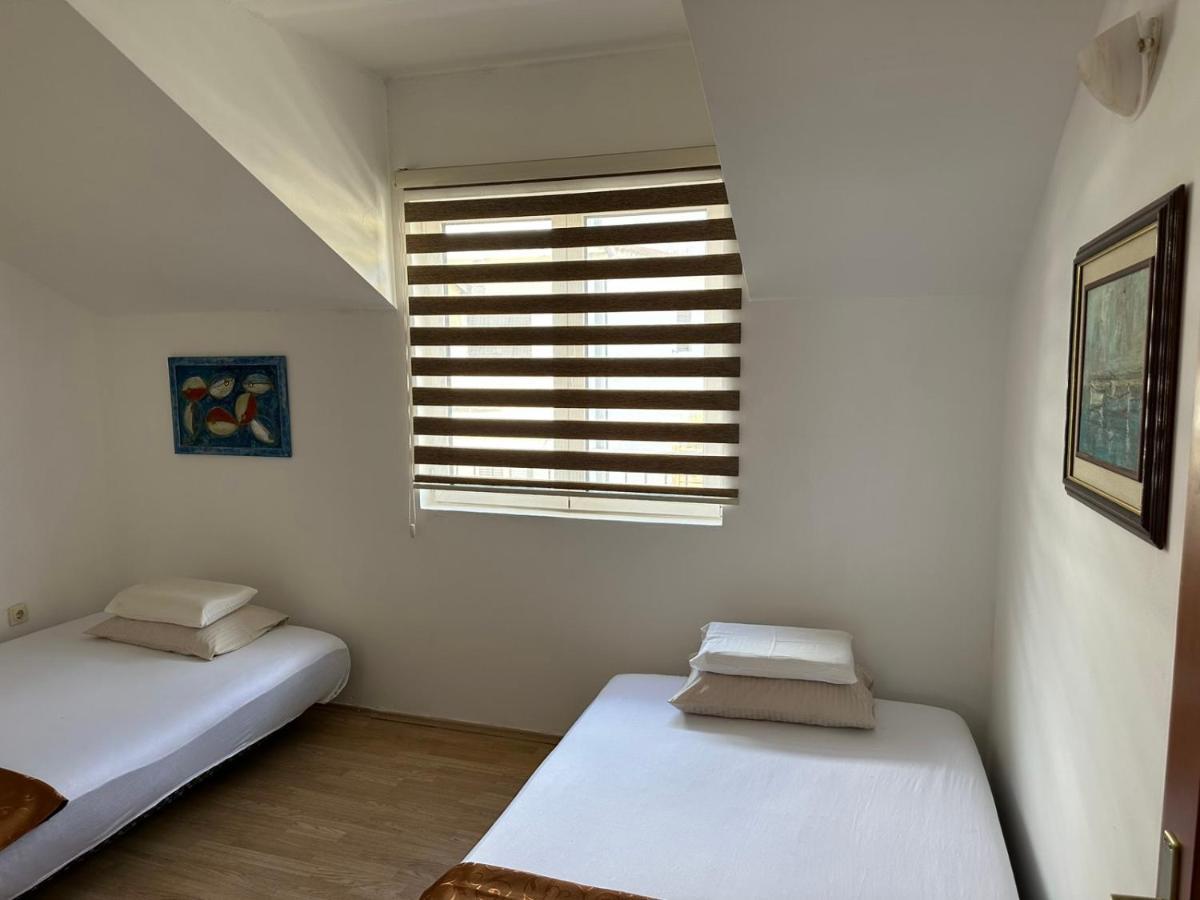 Apartments Sun House Herceg Novi Exterior photo