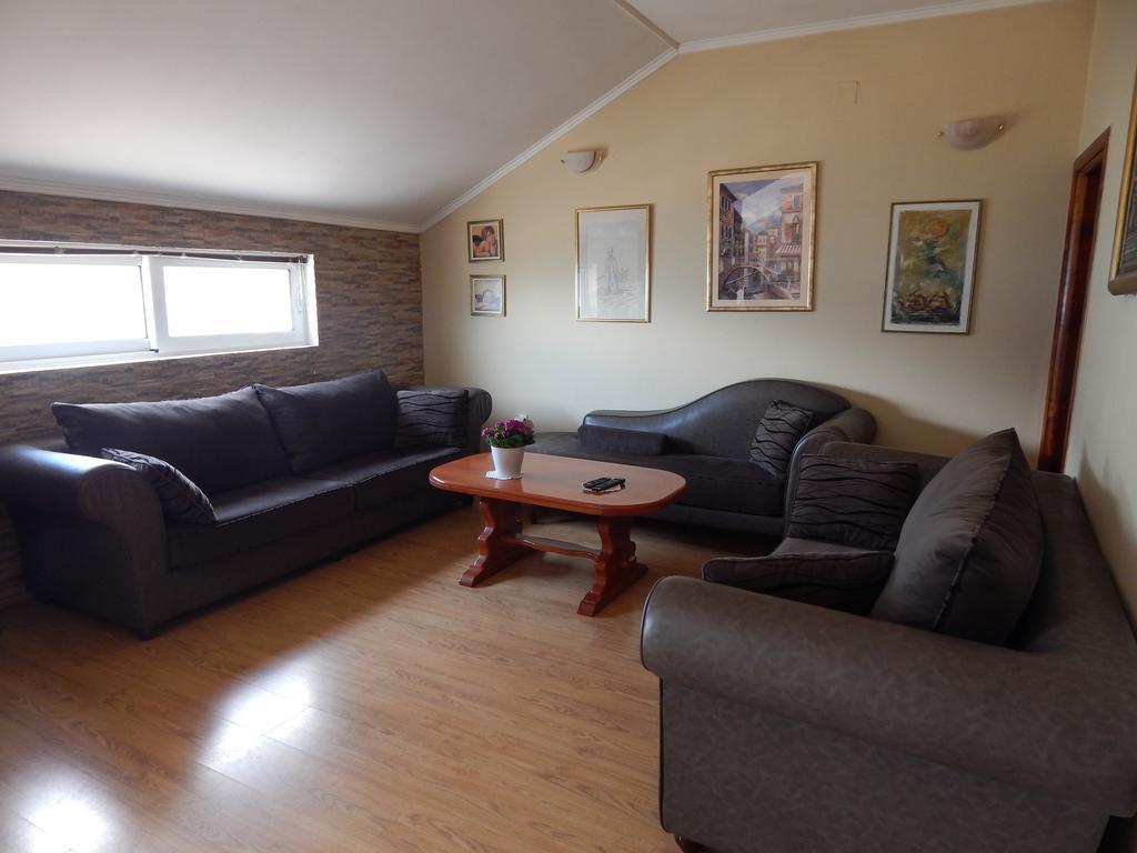 Apartments Sun House Herceg Novi Exterior photo